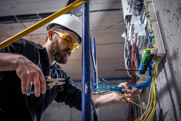 Best Local Electrician Companies  in East Alton, IL